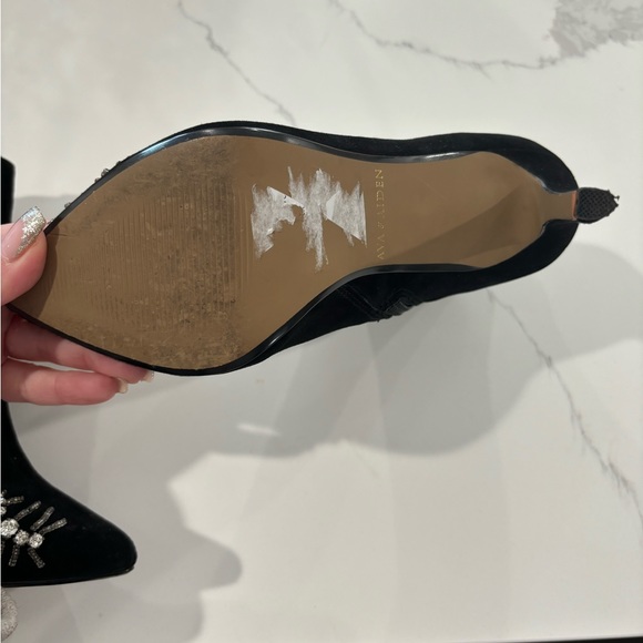 Ava and Aiden embellished rhinestone boots size 6 - Picture 8 of 9